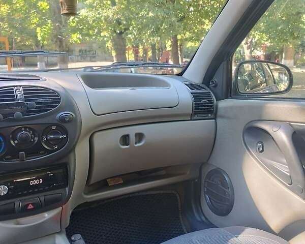 Синий ВАЗ 1117 Калина, объемом двигателя 1.6 л и пробегом 180 тыс. км за 1700 $, фото 12 на Automoto.ua