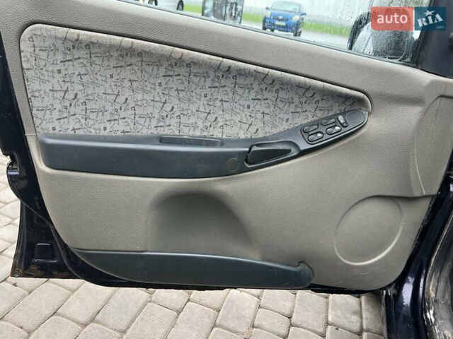 Синий ВАЗ 1117 Калина, объемом двигателя 1.6 л и пробегом 171 тыс. км за 1250 $, фото 8 на Automoto.ua