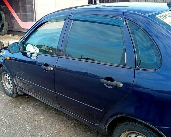 Синій ВАЗ 1117 Калина, об'ємом двигуна 1.6 л та пробігом 200 тис. км за 2600 $, фото 2 на Automoto.ua