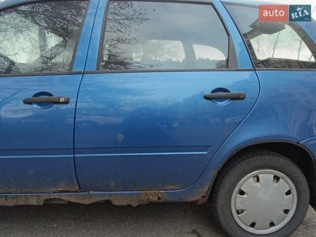 Синий ВАЗ 1117 Калина, объемом двигателя 1.39 л и пробегом 140 тыс. км за 2500 $, фото 5 на Automoto.ua