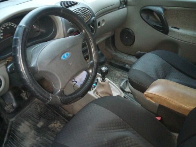 Синий ВАЗ 1117 Калина, объемом двигателя 1.6 л и пробегом 158 тыс. км за 1600 $, фото 3 на Automoto.ua