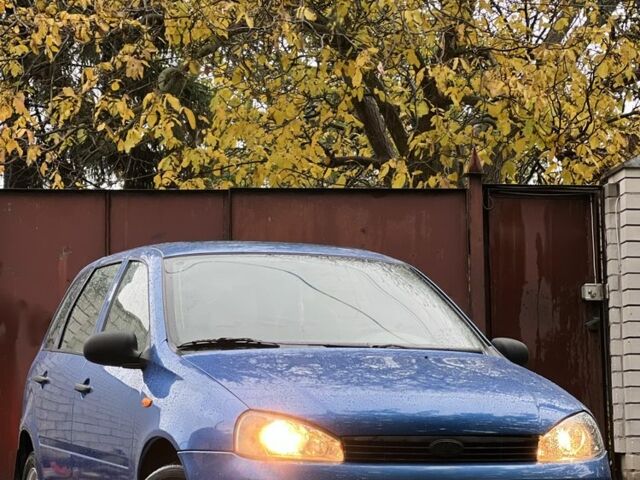 Синій ВАЗ 1117 Калина, об'ємом двигуна 1.6 л та пробігом 98 тис. км за 2400 $, фото 2 на Automoto.ua