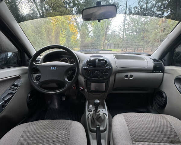 Синій ВАЗ 1117 Калина, об'ємом двигуна 1.6 л та пробігом 140 тис. км за 2499 $, фото 17 на Automoto.ua