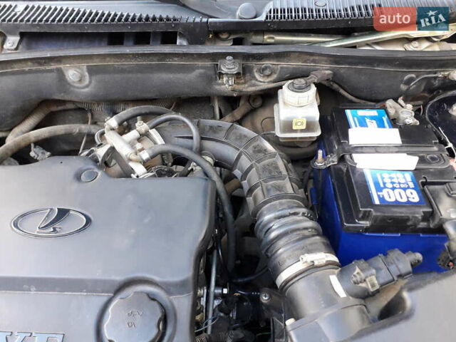 Синій ВАЗ 1117 Калина, об'ємом двигуна 1.4 л та пробігом 55 тис. км за 3100 $, фото 45 на Automoto.ua