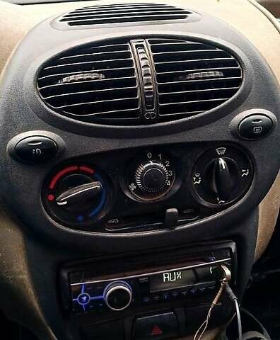 Синий ВАЗ 1117 Калина, объемом двигателя 1.6 л и пробегом 200 тыс. км за 1000 $, фото 9 на Automoto.ua