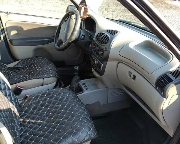 Синій ВАЗ 1117 Калина, об'ємом двигуна 1.6 л та пробігом 290 тис. км за 2600 $, фото 11 на Automoto.ua