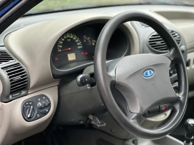 Синій ВАЗ 1117 Калина, об'ємом двигуна 1.6 л та пробігом 98 тис. км за 2400 $, фото 22 на Automoto.ua