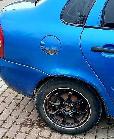 Синий ВАЗ 1117 Калина, объемом двигателя 1.6 л и пробегом 200 тыс. км за 1000 $, фото 1 на Automoto.ua