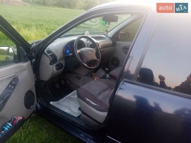 Синій ВАЗ 1117 Калина, об'ємом двигуна 1.6 л та пробігом 180 тис. км за 3300 $, фото 7 на Automoto.ua