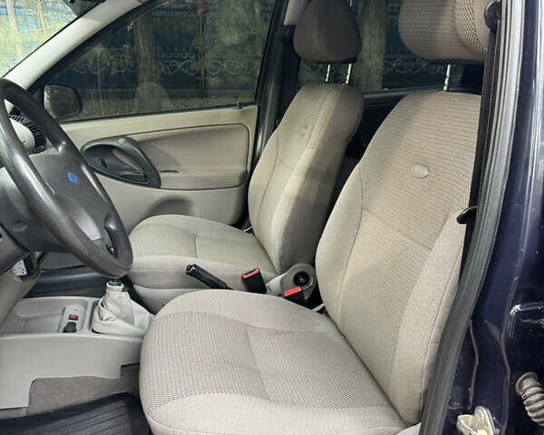 Синій ВАЗ 1117 Калина, об'ємом двигуна 1.6 л та пробігом 140 тис. км за 2499 $, фото 24 на Automoto.ua