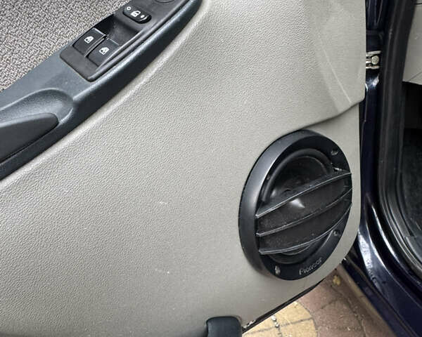 Синій ВАЗ 1117 Калина, об'ємом двигуна 1.6 л та пробігом 140 тис. км за 2499 $, фото 19 на Automoto.ua