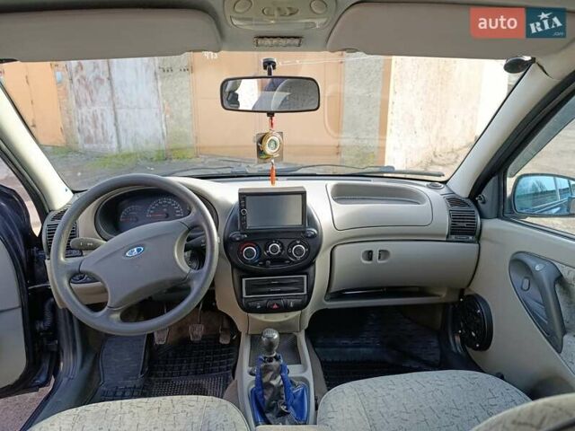 Синій ВАЗ 1117 Калина, об'ємом двигуна 1.6 л та пробігом 112 тис. км за 3000 $, фото 5 на Automoto.ua