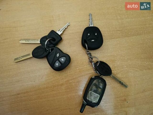 Синій ВАЗ 1117 Калина, об'ємом двигуна 1.6 л та пробігом 112 тис. км за 3000 $, фото 15 на Automoto.ua