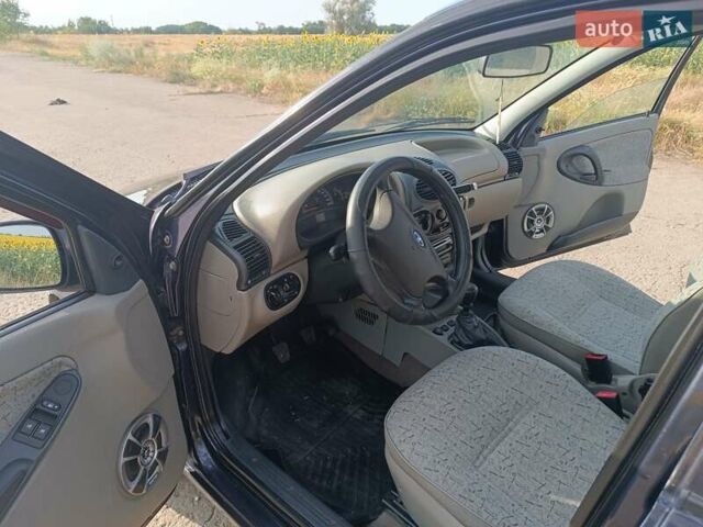 Синий ВАЗ 1117 Калина, объемом двигателя 1.6 л и пробегом 147 тыс. км за 2700 $, фото 10 на Automoto.ua
