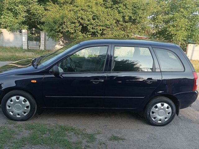 Синій ВАЗ 1117 Калина, об'ємом двигуна 1.6 л та пробігом 250 тис. км за 1650 $, фото 1 на Automoto.ua