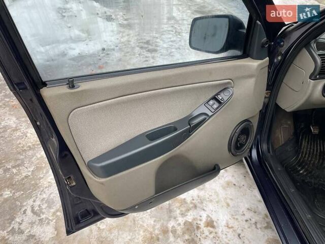 Синій ВАЗ 1117 Калина, об'ємом двигуна 1.6 л та пробігом 320 тис. км за 1780 $, фото 13 на Automoto.ua