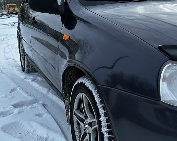 Синий ВАЗ 1117 Калина, объемом двигателя 1.6 л и пробегом 210 тыс. км за 1950 $, фото 11 на Automoto.ua