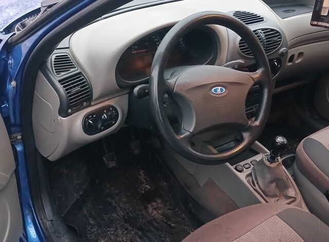 Синій ВАЗ 1117 Калина, об'ємом двигуна 1.4 л та пробігом 170 тис. км за 2700 $, фото 4 на Automoto.ua