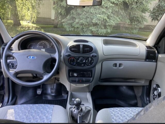 Синий ВАЗ 1117 Калина, объемом двигателя 0 л и пробегом 100 тыс. км за 3200 $, фото 6 на Automoto.ua