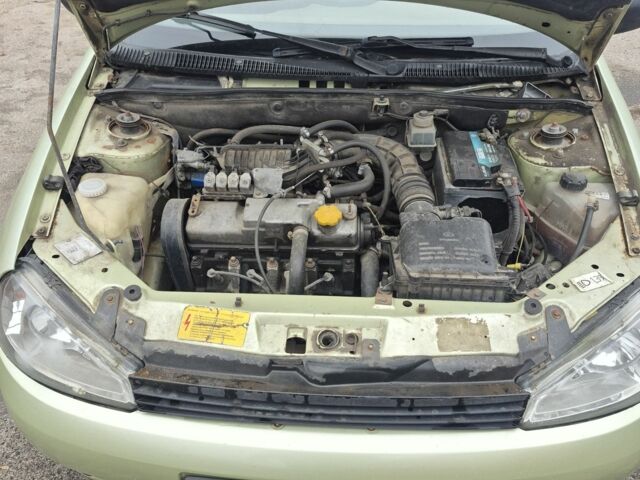 Зеленый ВАЗ 1117 Калина, объемом двигателя 1.6 л и пробегом 220 тыс. км за 1450 $, фото 6 на Automoto.ua