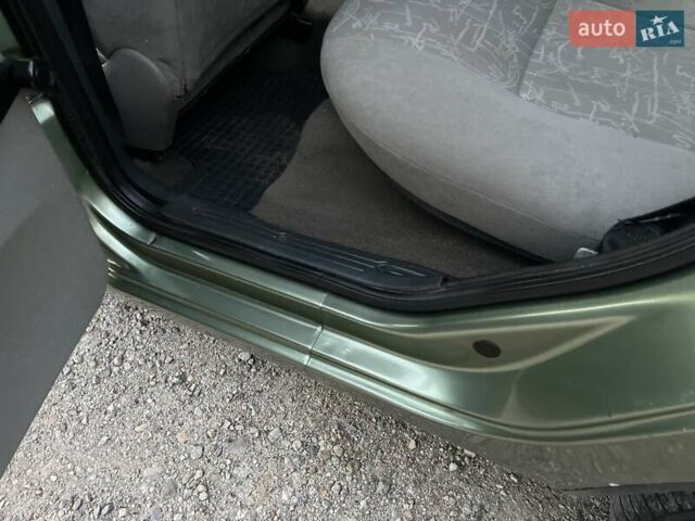 Зелений ВАЗ 1117 Калина, об'ємом двигуна 1.39 л та пробігом 65 тис. км за 3200 $, фото 27 на Automoto.ua