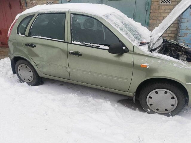 Зелений ВАЗ 1117 Калина, об'ємом двигуна 1.6 л та пробігом 43 тис. км за 1000 $, фото 1 на Automoto.ua