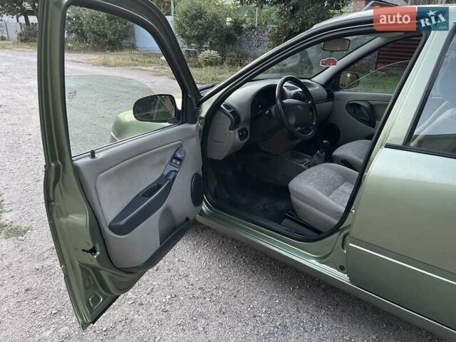 Зелений ВАЗ 1117 Калина, об'ємом двигуна 1.39 л та пробігом 65 тис. км за 3200 $, фото 21 на Automoto.ua