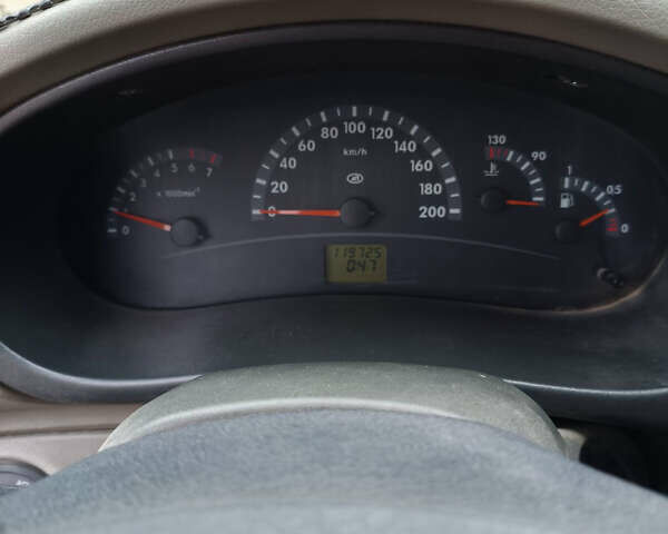 Зеленый ВАЗ 1117 Калина, объемом двигателя 1.39 л и пробегом 119 тыс. км за 3000 $, фото 2 на Automoto.ua