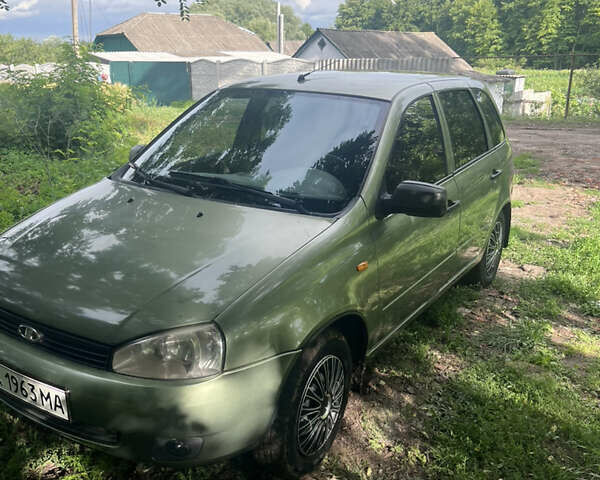 Зеленый ВАЗ 1117 Калина, объемом двигателя 1.39 л и пробегом 160 тыс. км за 3950 $, фото 1 на Automoto.ua