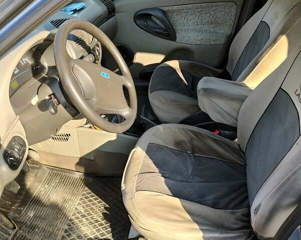 Синий ВАЗ 1118, объемом двигателя 1.6 л и пробегом 196 тыс. км за 2200 $, фото 5 на Automoto.ua