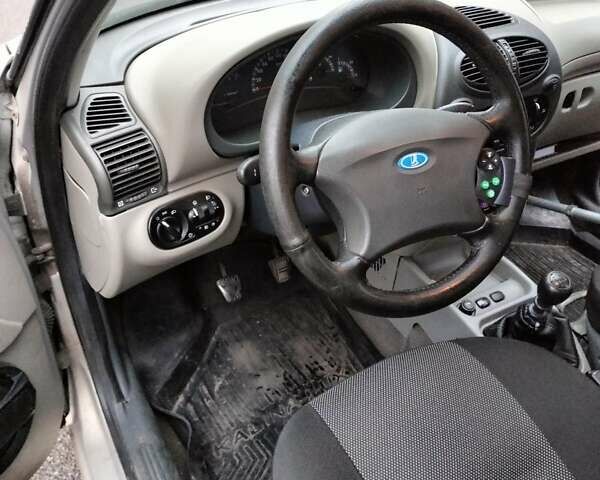 Бежевый ВАЗ 1119 Калина, объемом двигателя 1.6 л и пробегом 259 тыс. км за 1800 $, фото 1 на Automoto.ua