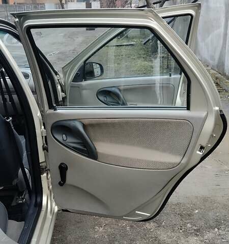 Бежевий ВАЗ 1119 Калина, об'ємом двигуна 1.6 л та пробігом 152 тис. км за 2500 $, фото 21 на Automoto.ua