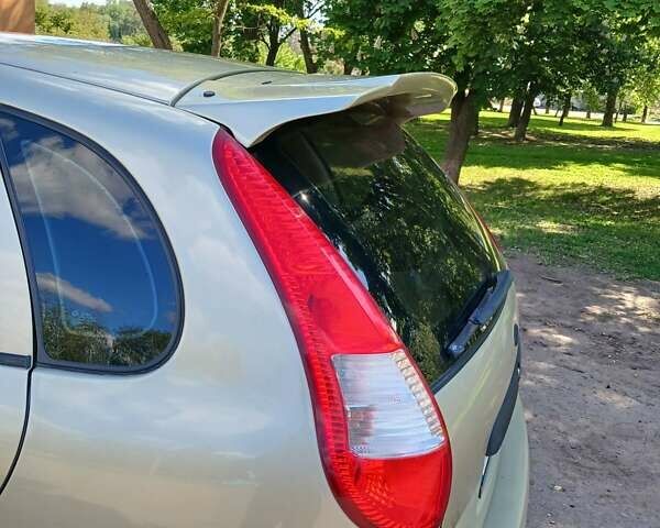 Бежевый ВАЗ 1119 Калина, объемом двигателя 1.6 л и пробегом 90 тыс. км за 3200 $, фото 1 на Automoto.ua