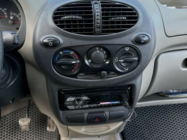 Бежевый ВАЗ 1119 Калина, объемом двигателя 1.6 л и пробегом 58 тыс. км за 3200 $, фото 5 на Automoto.ua