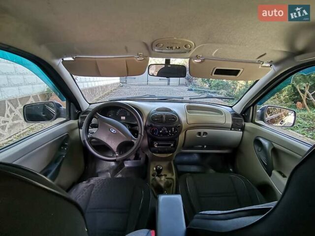 Чорний ВАЗ 1119 Калина, об'ємом двигуна 1.39 л та пробігом 57 тис. км за 2799 $, фото 6 на Automoto.ua