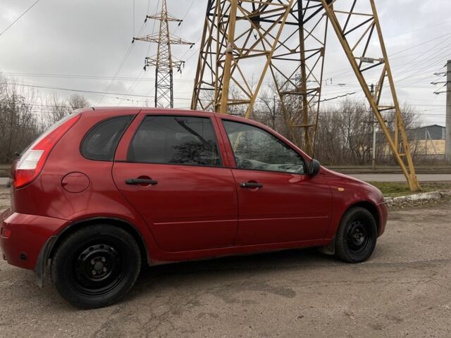 Красный ВАЗ 1119 Калина, объемом двигателя 1.6 л и пробегом 240 тыс. км за 2700 $, фото 4 на Automoto.ua