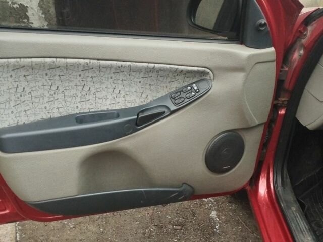 Червоний ВАЗ 1119 Калина, об'ємом двигуна 1.6 л та пробігом 120 тис. км за 2900 $, фото 4 на Automoto.ua