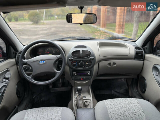 Красный ВАЗ 1119 Калина, объемом двигателя 1.6 л и пробегом 24 тыс. км за 4200 $, фото 15 на Automoto.ua