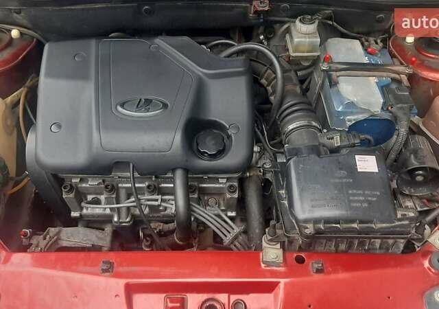 Красный ВАЗ 1119 Калина, объемом двигателя 1.6 л и пробегом 142 тыс. км за 2150 $, фото 3 на Automoto.ua