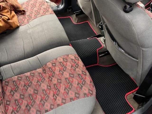 Красный ВАЗ 1119 Калина, объемом двигателя 1.6 л и пробегом 240 тыс. км за 2700 $, фото 2 на Automoto.ua