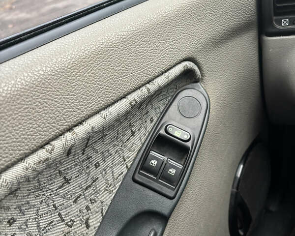 Красный ВАЗ 1119 Калина, объемом двигателя 1.6 л и пробегом 24 тыс. км за 4200 $, фото 53 на Automoto.ua