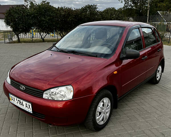 Красный ВАЗ 1119 Калина, объемом двигателя 1.6 л и пробегом 70 тыс. км за 2950 $, фото 1 на Automoto.ua