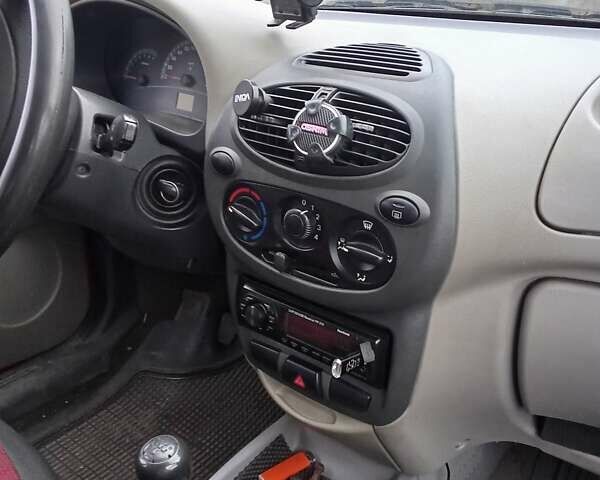 Красный ВАЗ 1119 Калина, объемом двигателя 1.6 л и пробегом 157 тыс. км за 1800 $, фото 2 на Automoto.ua