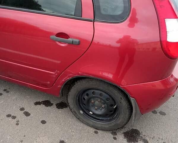 Красный ВАЗ 1119 Калина, объемом двигателя 1.6 л и пробегом 157 тыс. км за 1800 $, фото 5 на Automoto.ua