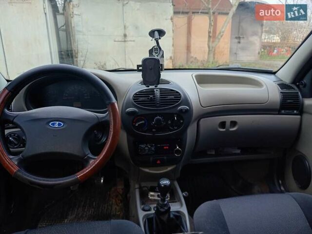 Красный ВАЗ 1119 Калина, объемом двигателя 1.6 л и пробегом 153 тыс. км за 2200 $, фото 4 на Automoto.ua