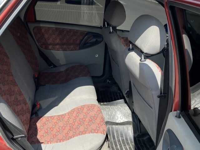 Червоний ВАЗ 1119 Калина, об'ємом двигуна 1.6 л та пробігом 240 тис. км за 1400 $, фото 5 на Automoto.ua
