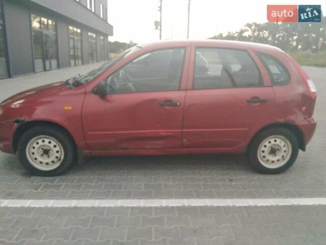 ВАЗ 1119 Калина 2008 у Києві на Automoto.ua Червоний ВАЗ 1119 Калина, об'ємом двигуна 1.6 л та пробігом 270 тис. км за 1500 $, фото 1 на Automoto.ua