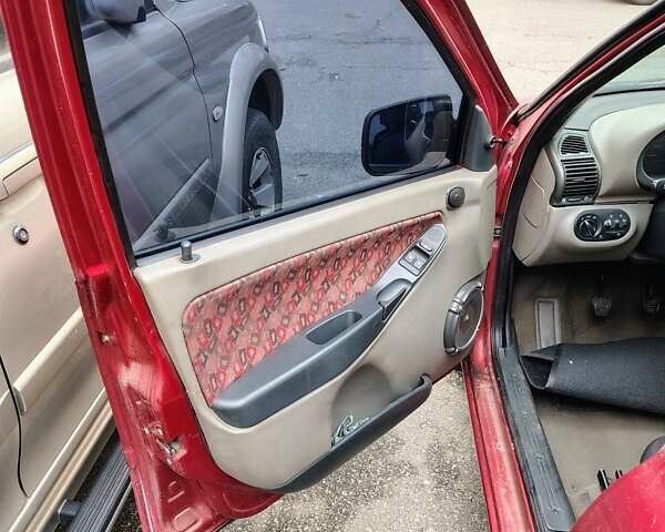 Красный ВАЗ 1119 Калина, объемом двигателя 1.6 л и пробегом 270 тыс. км за 1500 $, фото 10 на Automoto.ua