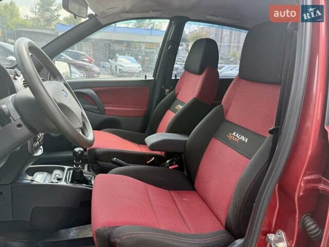 Красный ВАЗ 1119 Калина, объемом двигателя 1.6 л и пробегом 135 тыс. км за 3100 $, фото 7 на Automoto.ua