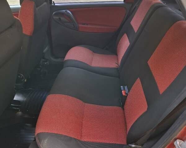 Красный ВАЗ 1119 Калина, объемом двигателя 1.6 л и пробегом 135 тыс. км за 3200 $, фото 1 на Automoto.ua